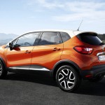 Renault Captur kan minde om en højbenet Renault Clio, som den da også deler teknik med.