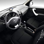 Dacia Duster får nyt instrumentbord, nye sæder og nye teknologiske muligheder som Media Nav systemet med 7-tommers trykfølsom skærm.