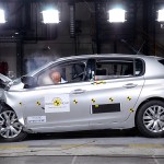 Den nye Peugeot 308 er bomstærk - kun beskyttelsen mod piskesmæld kunne være bedre.