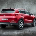 Kantede former og rene linjer giver Kia Sportage karakter.