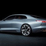 Designkonceptet Genesis er forløber for en kommende luksusbil fra Hyundai-koncernen, der skal tage kampen op med biler som Audi A4, BMW 3-serie og Mercedes C-klasse. Bag designet står tyske Peter Schreyer.