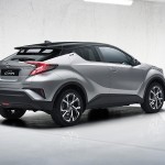 Boomerang-baglygter og højtplacerede dørhåndtag er med til at skille Toyota C-HR ud fra mængden.