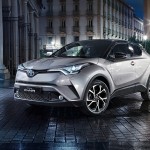 Toyota C-HR er en kompakt crossover. Til nytår gør den op med vores forestillinger om, hvordan en Toyota ser ud.