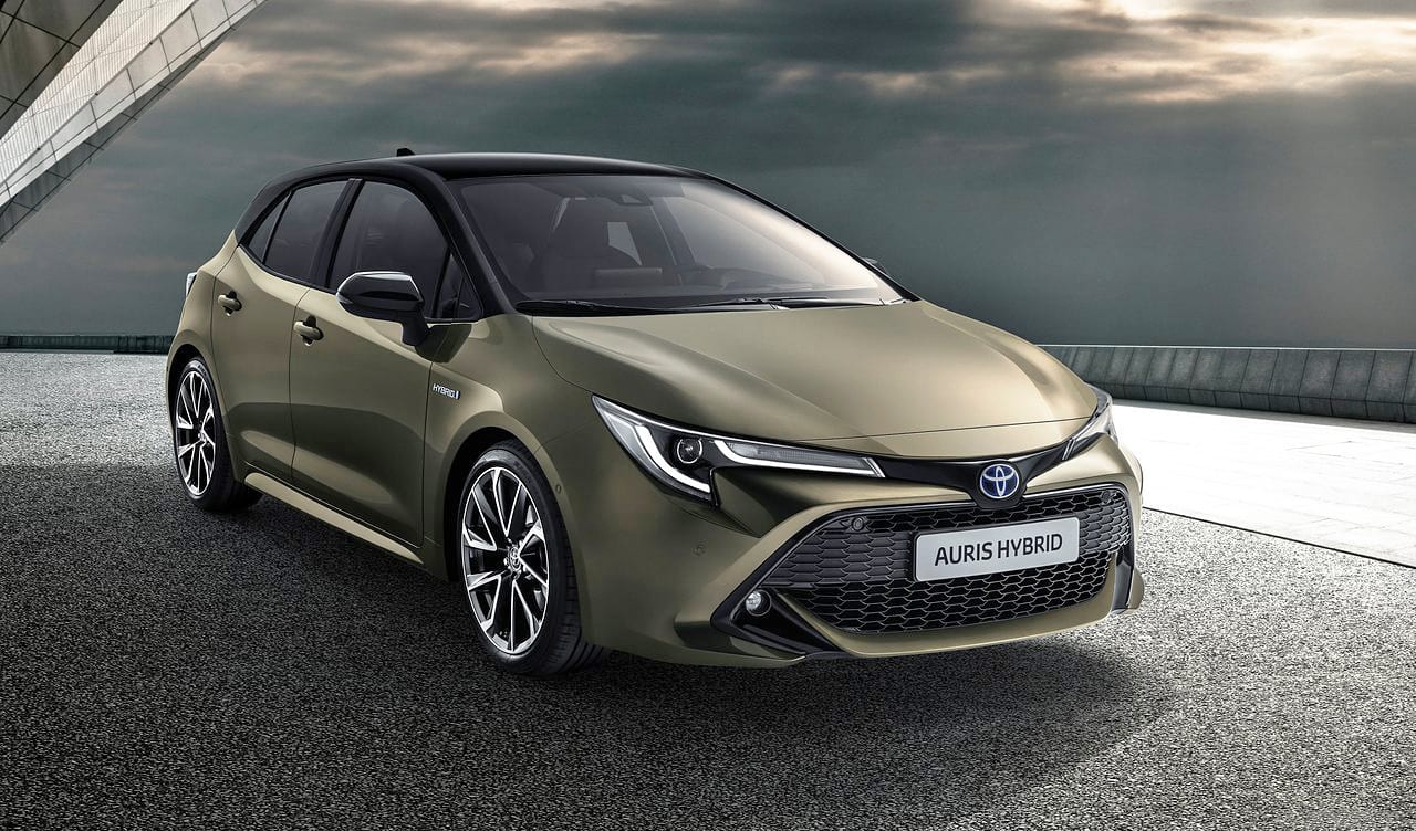 Toyota auris авторазбор